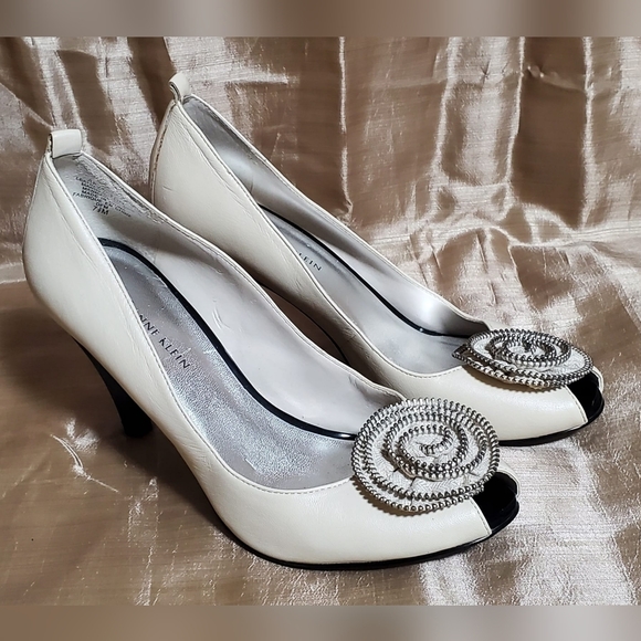 AK Anne Klein shoes - Picture 1 of 8